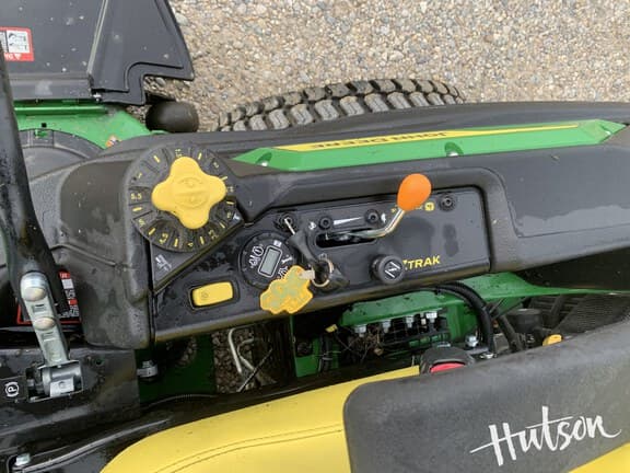 Image of John Deere Z930M equipment image 4