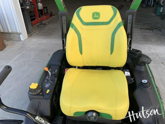 Image of John Deere Z930M equipment image 4