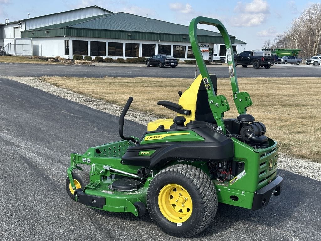 Main image John Deere Z930M