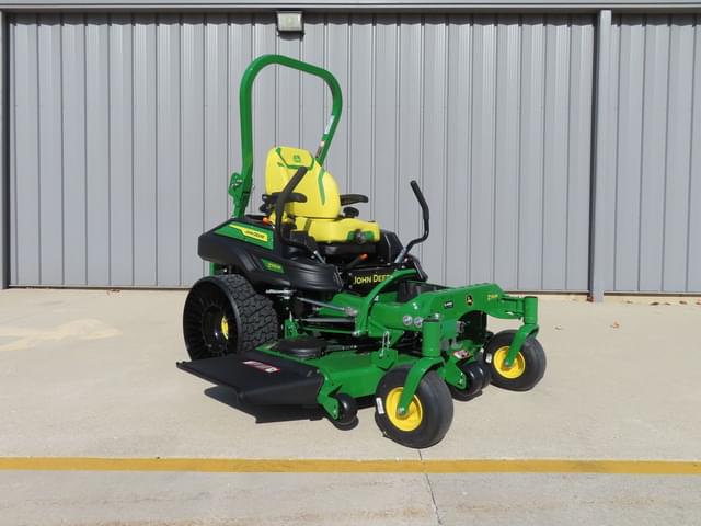 Image of John Deere Z930M equipment image 1