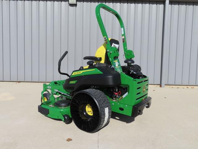 Image of John Deere Z930M equipment image 2