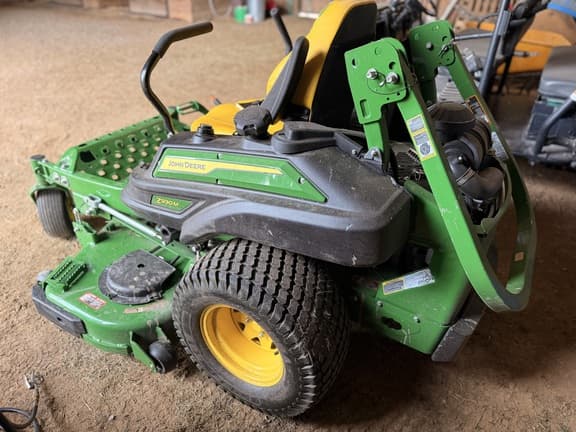 Image of John Deere Z930M equipment image 2