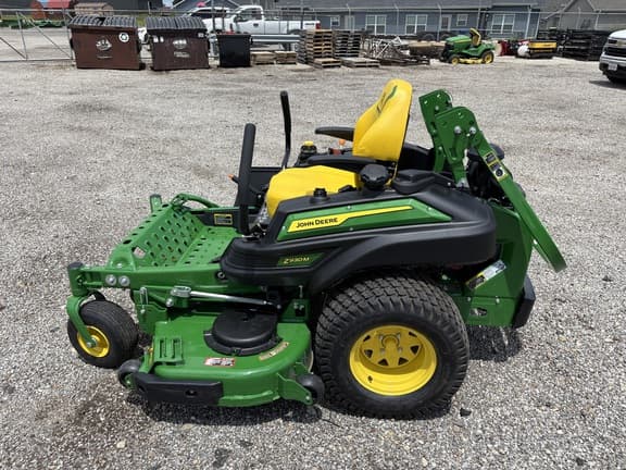 Image of John Deere Z930M equipment image 1