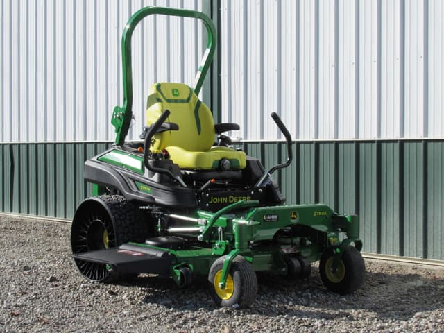 Image of John Deere Z930M equipment image 1