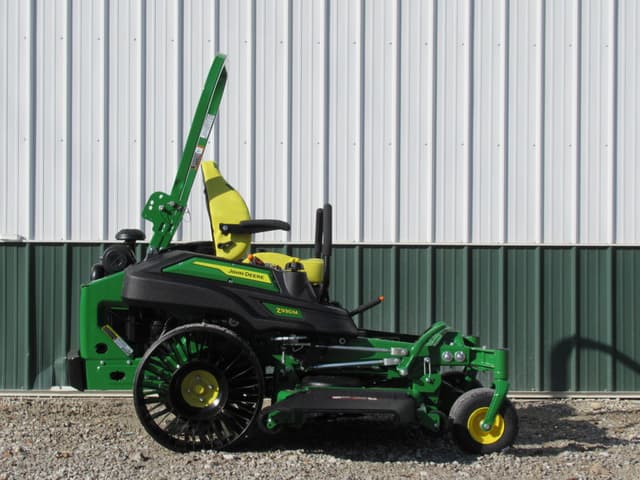 Image of John Deere Z930M equipment image 3