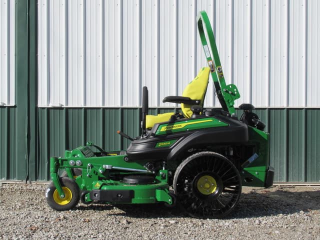 Image of John Deere Z930M equipment image 2