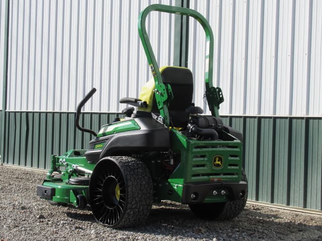 Image of John Deere Z930M equipment image 4