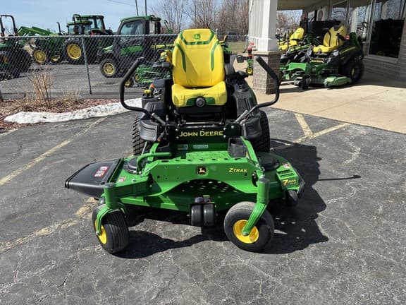 Image of John Deere Z930M equipment image 1