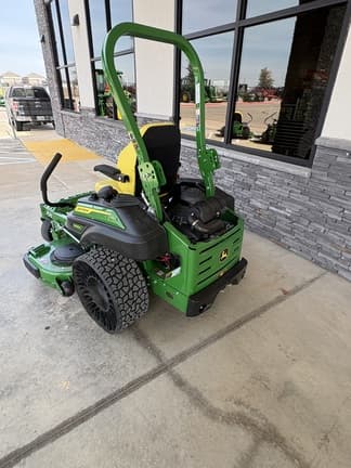 Image of John Deere Z930M equipment image 3