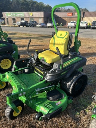 2025 John Deere Z930M Equipment Image0