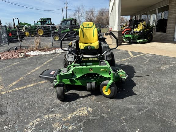 Image of John Deere Z930M equipment image 1