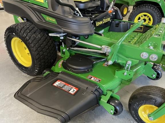 Image of John Deere Z930M equipment image 4