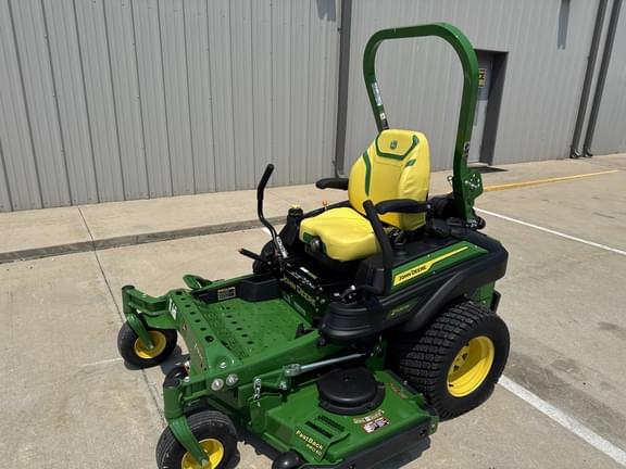 Image of John Deere Z930M equipment image 2