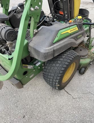 Image of John Deere Z930M equipment image 4