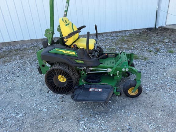 Image of John Deere Z930M equipment image 1