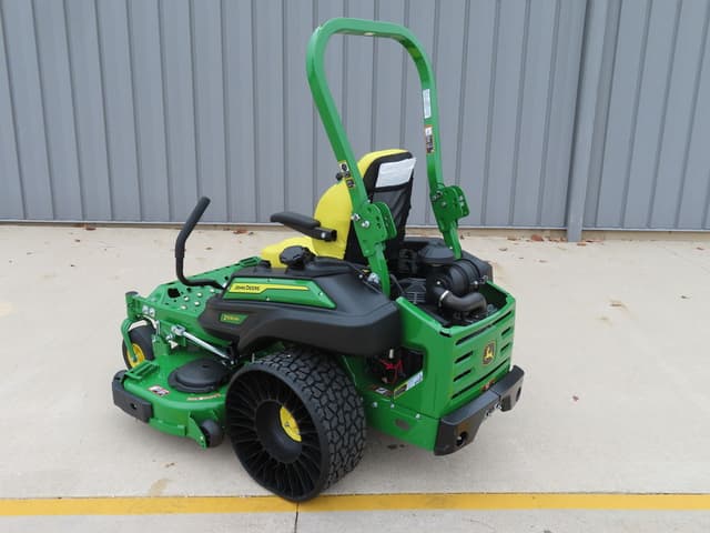 Image of John Deere Z930M equipment image 3