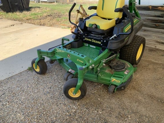 2025 John Deere Z930M Equipment Image0