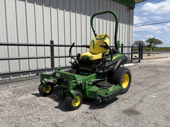 Image of John Deere Z930M equipment image 1