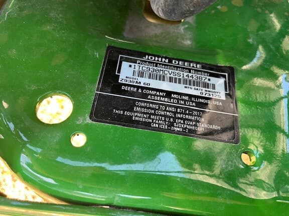 Image of John Deere Z930M equipment image 1