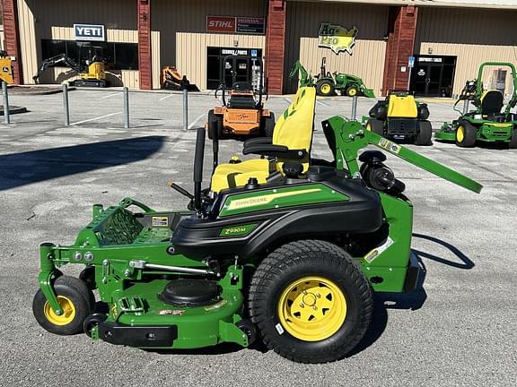 Image of John Deere Z930M equipment image 1