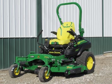 Main image John Deere Z930M