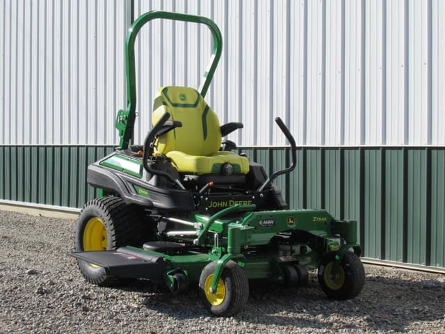 Image of John Deere Z930M equipment image 1