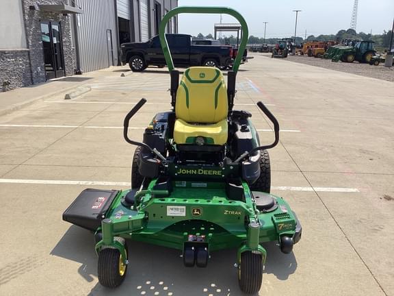 Image of John Deere Z930M equipment image 1