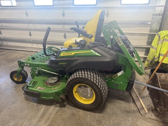 Image of John Deere Z930M equipment image 2