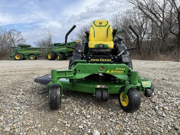 Image of John Deere Z930M equipment image 1