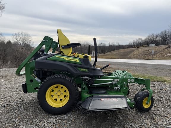 Image of John Deere Z930M equipment image 3