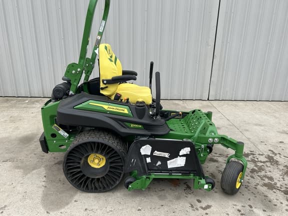 Image of John Deere Z930M equipment image 3