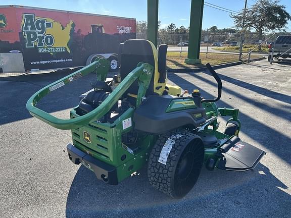 Image of John Deere Z930M equipment image 1