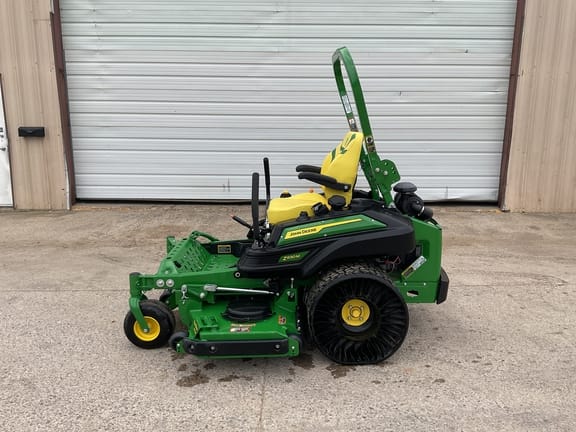 2025 John Deere Z930M Equipment Image0