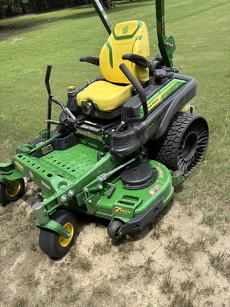 Main image John Deere Z930M