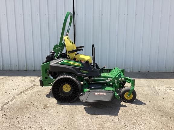 Image of John Deere Z930M equipment image 3
