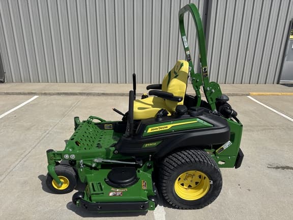 Image of John Deere Z930M equipment image 1