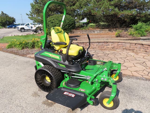 Image of John Deere Z930M equipment image 1