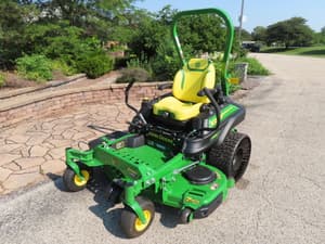 2025 John Deere Z930M Image