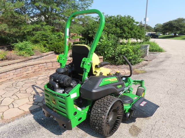 Image of John Deere Z930M equipment image 1