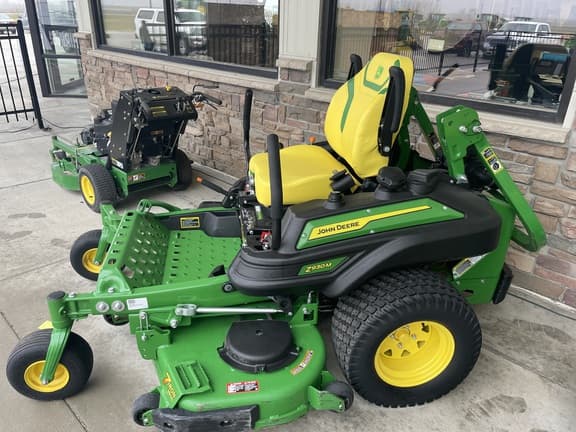 Image of John Deere Z930M equipment image 4