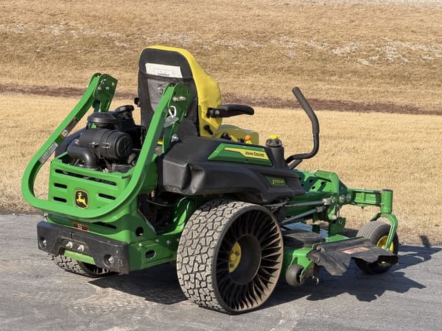 Image of John Deere Z930M equipment image 2