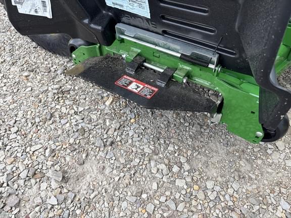 Image of John Deere Z930M equipment image 3