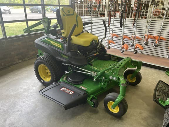 Image of John Deere Z930M equipment image 1