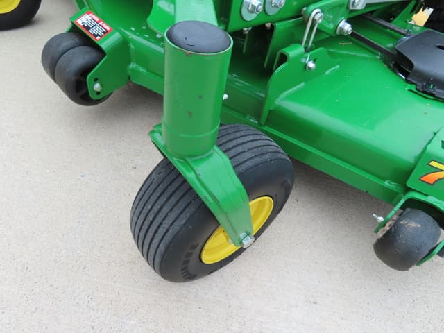 Image of John Deere Z950M equipment image 4