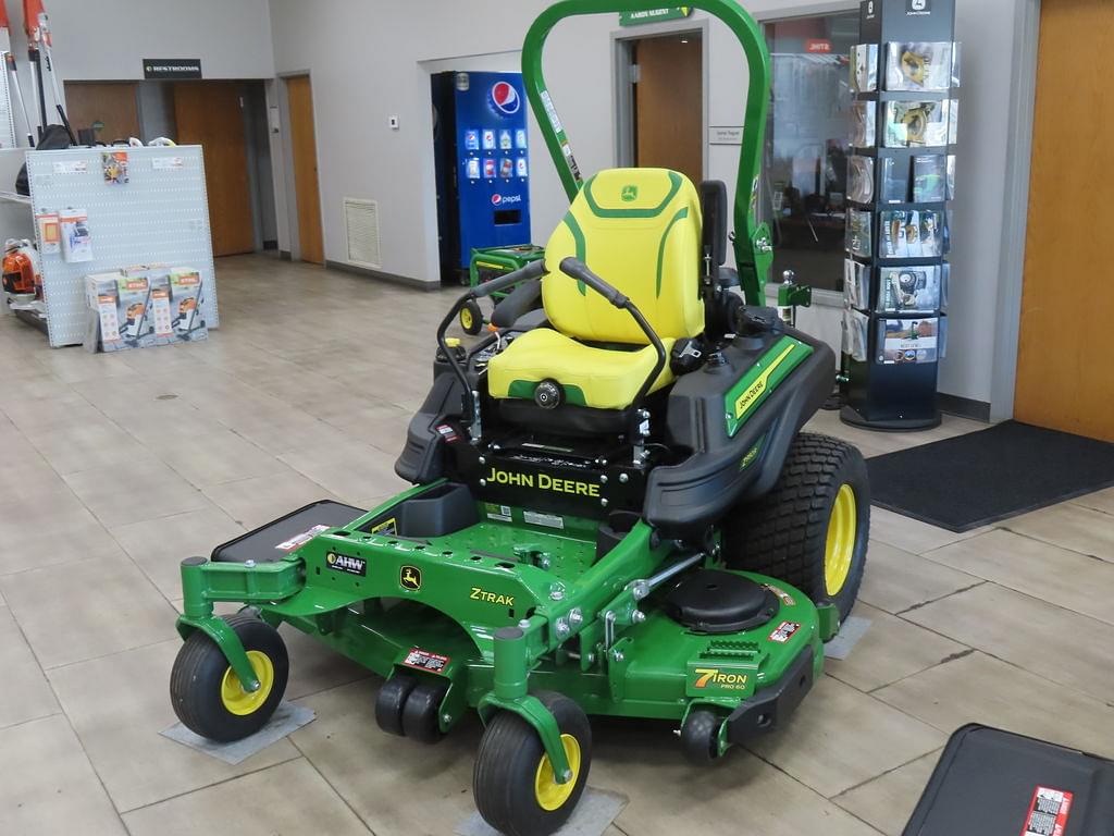 Image of John Deere Z950R Primary image