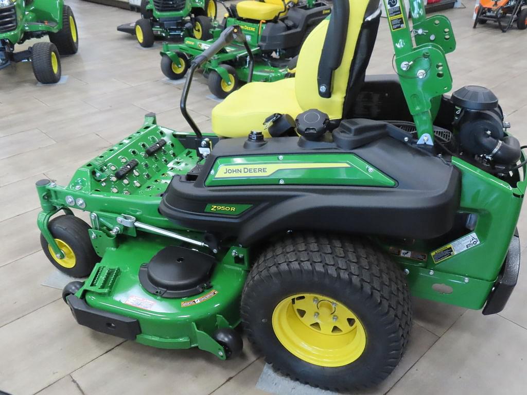 Image of John Deere Z950R Image 1