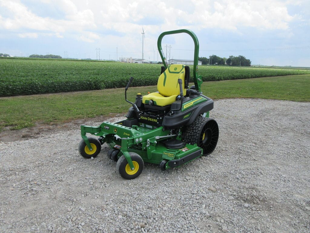 2025 John Deere Z950R Equipment Image0
