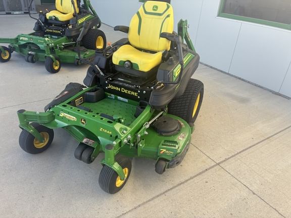 2025 John Deere Z950R Equipment Image0