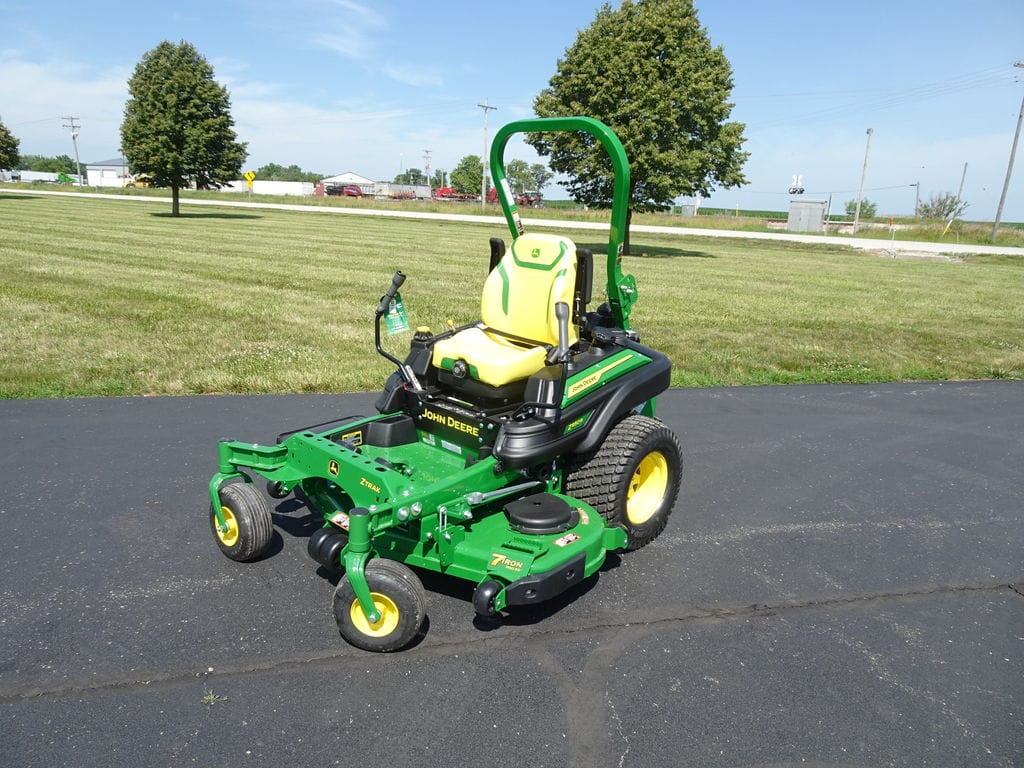 2025 John Deere Z950R Equipment Image0