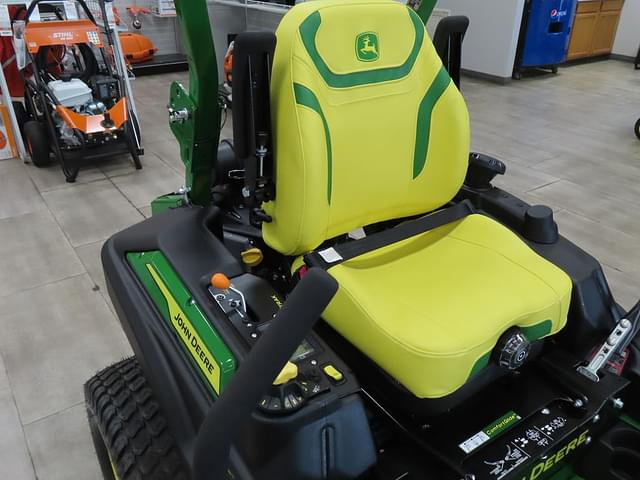 Image of John Deere Z955M equipment image 4